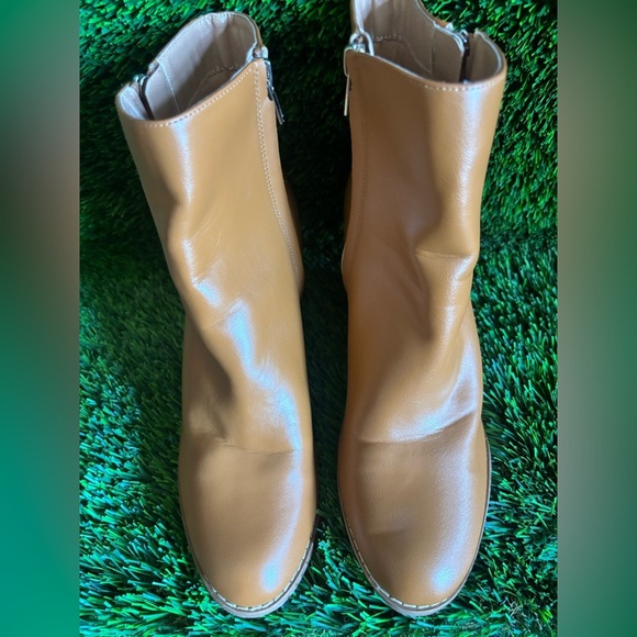 💜💜Tan Wedge Ankle Boots size #8.5 💜💜 - Picture 9 of 11